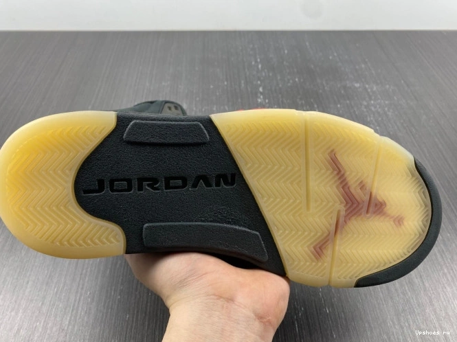 Retro Gore-Tex DR0092-001 Off-Noir Jordan 5 0410